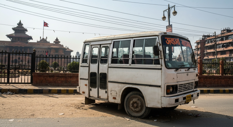 सरकारी गाडी दुरुपयोग