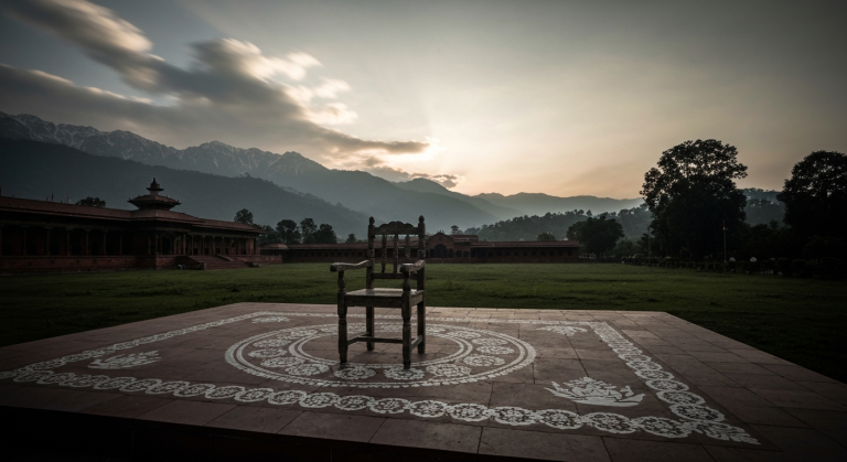 राजनीतिक नियुक्ति पदमुक्त