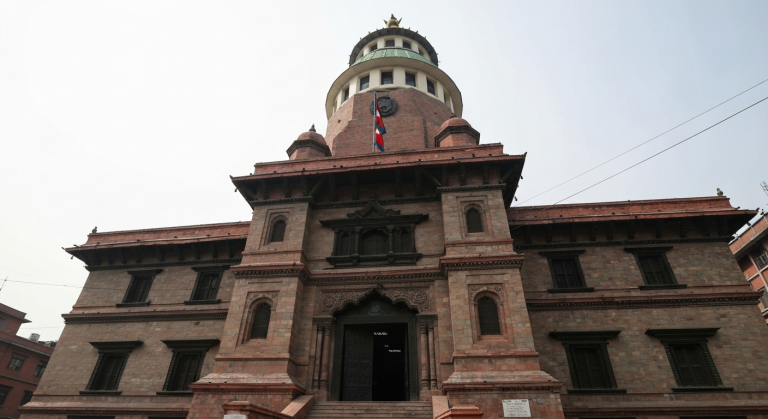 परीक्षा मोबाइल जफत